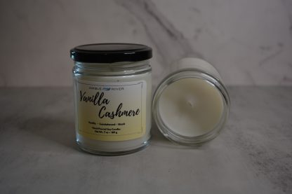 Vanilla Cashmere Hand Poured Candle - Vanilla, Peach, & Musk Scent - Image 2